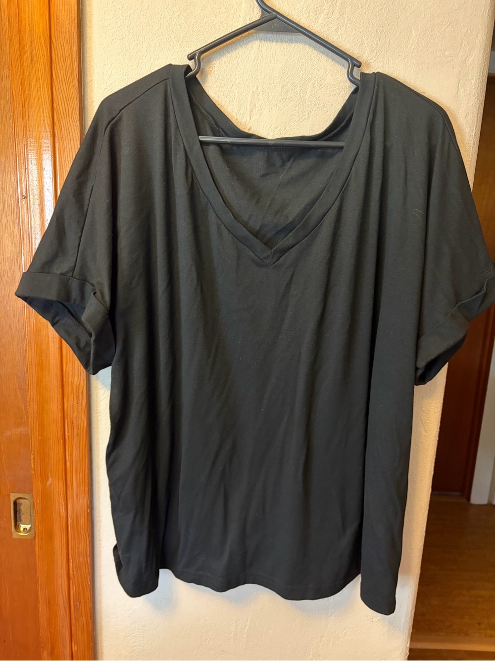Amazon Black V-Neck Short Sleeve Women's Tee